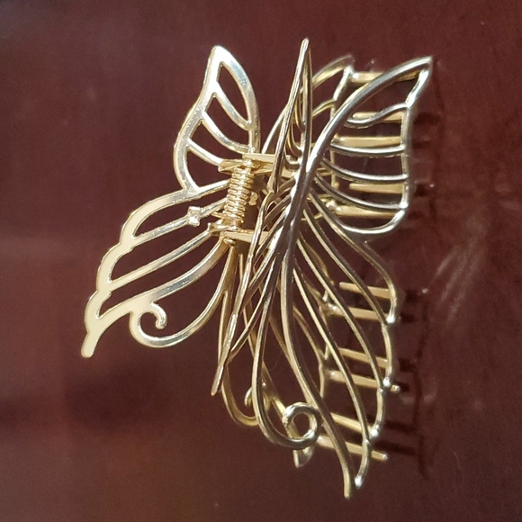 High Quality Gold Tone metal butterfly hair clip - Picture 2 of 10